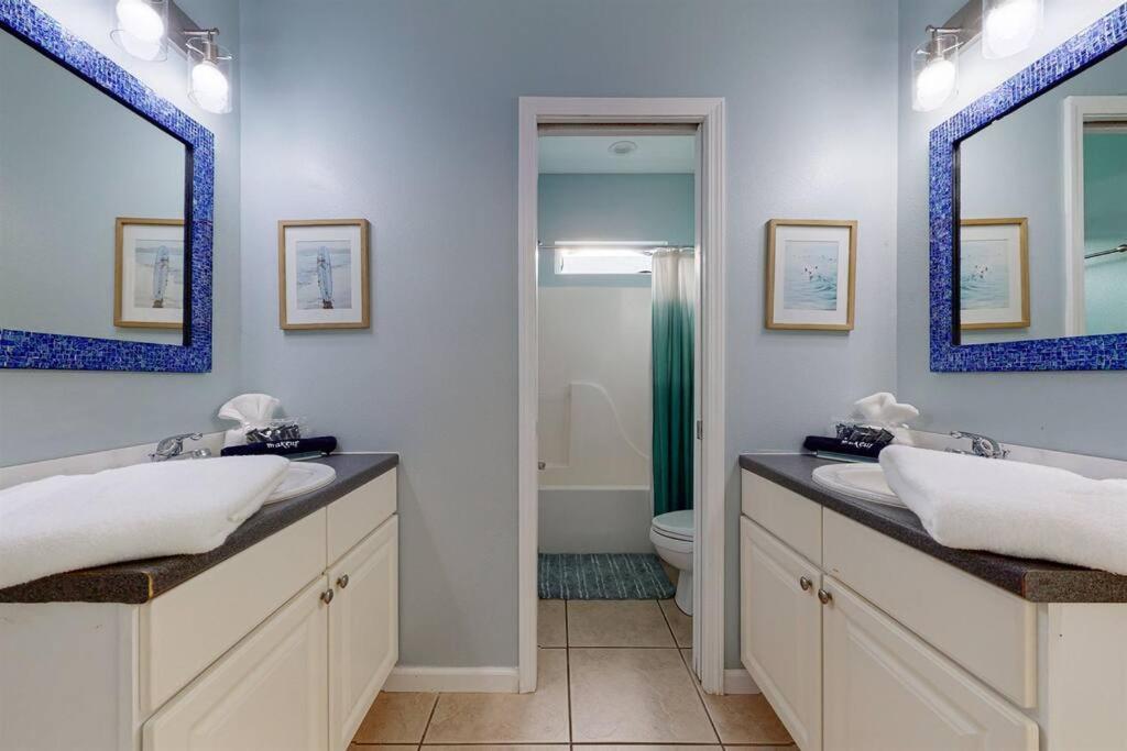 Eye-Catching Property W/ Picturesque Coastal Views Gulf Shores Exterior photo