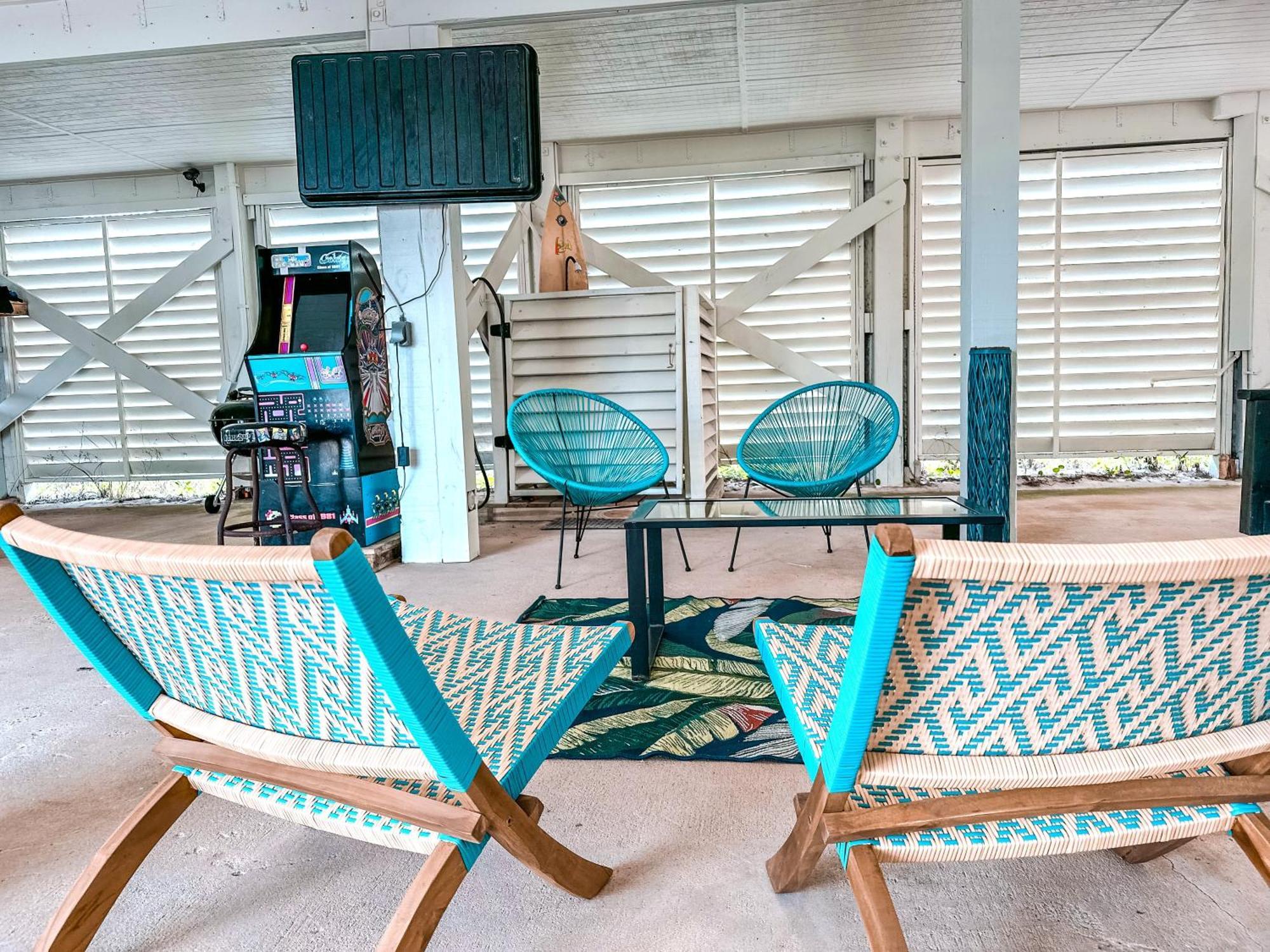 Eye-Catching Property W/ Picturesque Coastal Views Gulf Shores Exterior photo